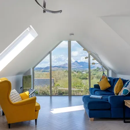Villa Patch House *