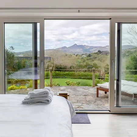 Patch House * Glengarriff